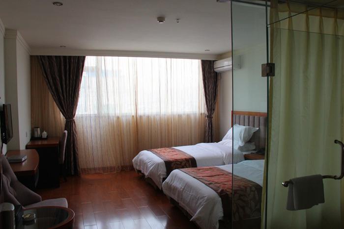 318 Express Motel Xichang Номер фото