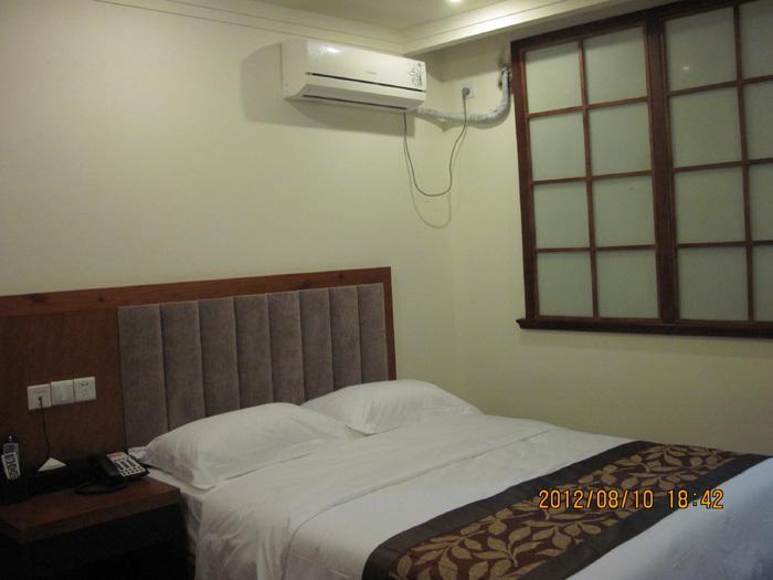 318 Express Motel Xichang Экстерьер фото