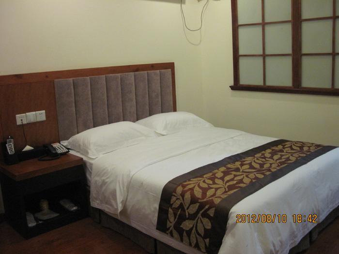 318 Express Motel Xichang Экстерьер фото